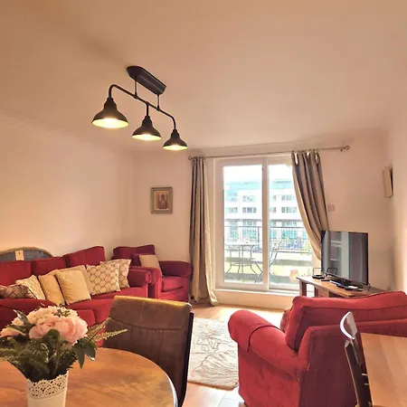 Modern Two Bed Apartment With Parking Dublin Exterior photo